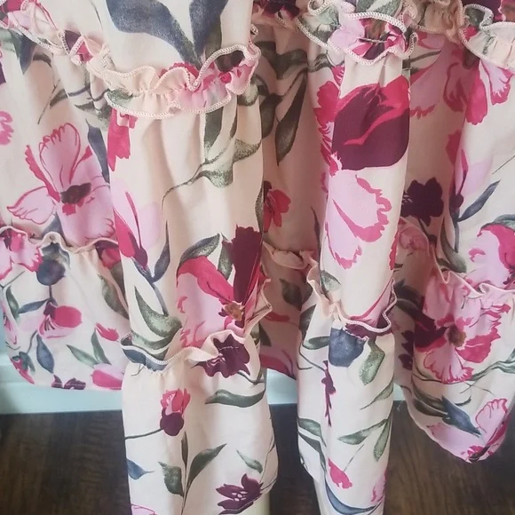 KOjOOIN Pink Floral Smocked Tiered Midi Dress SZ L - Picture 8 of 17